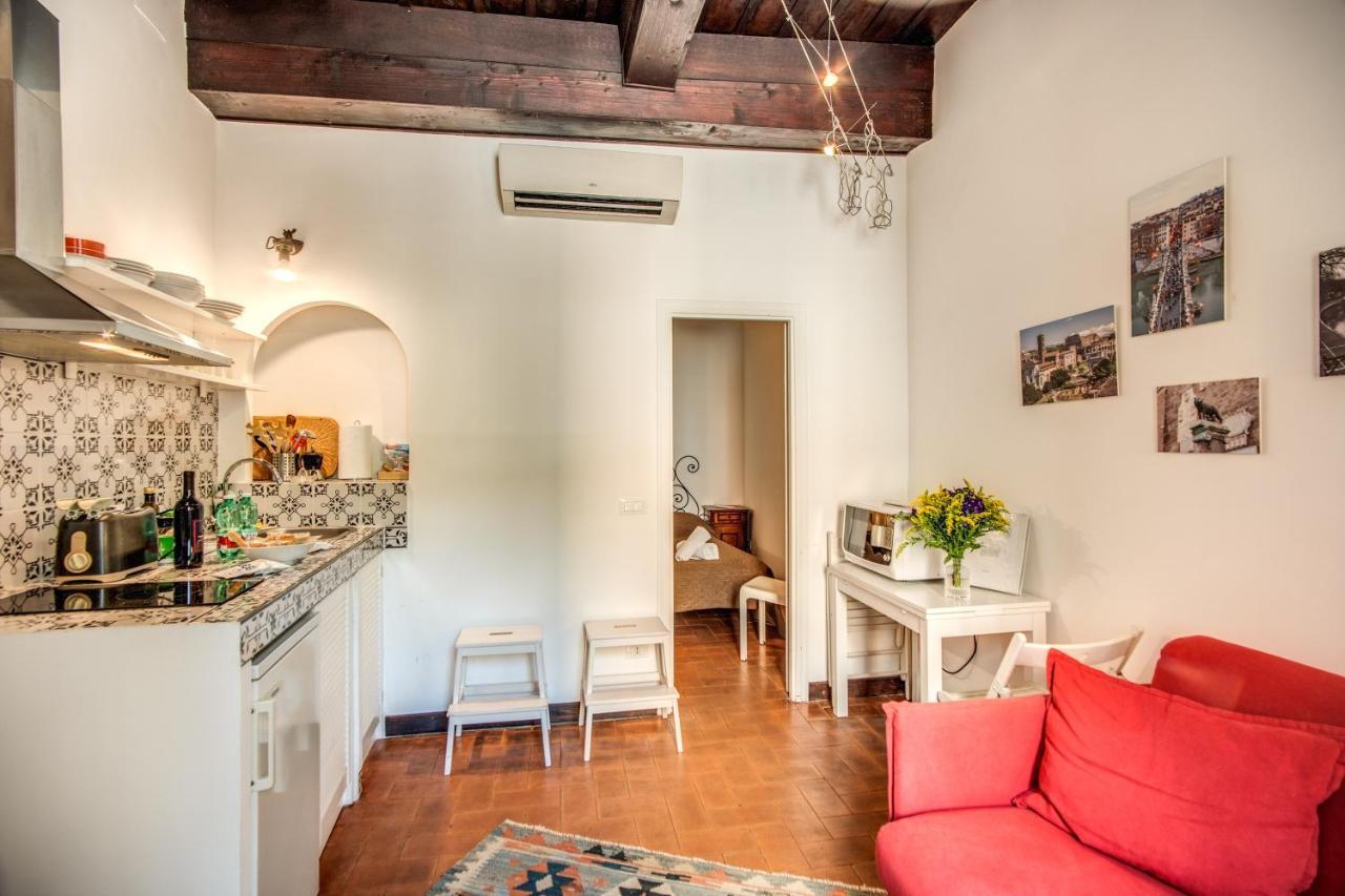 Lovely Flat In The Heart Of Trastevere โรม ภายนอก รูปภาพ